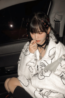 隔壁的女人